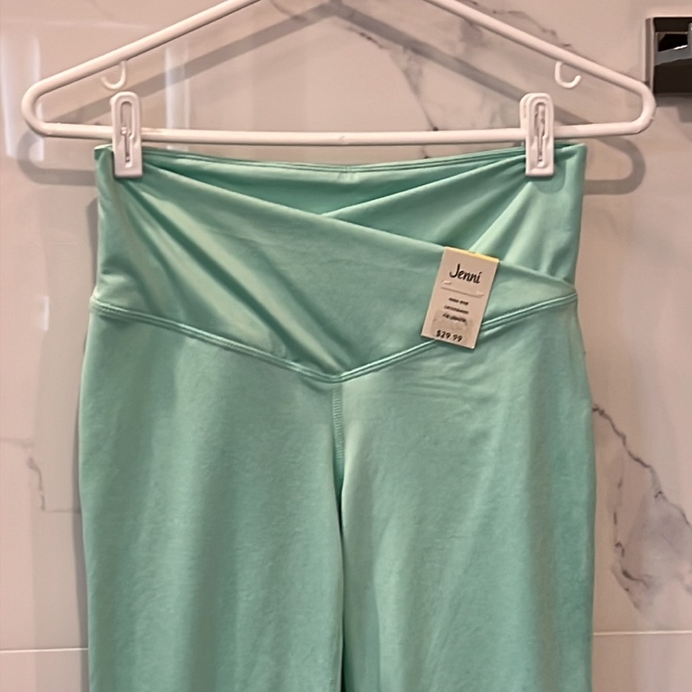 Jenni Leggings - Size Medium - Picture 2 of 4
